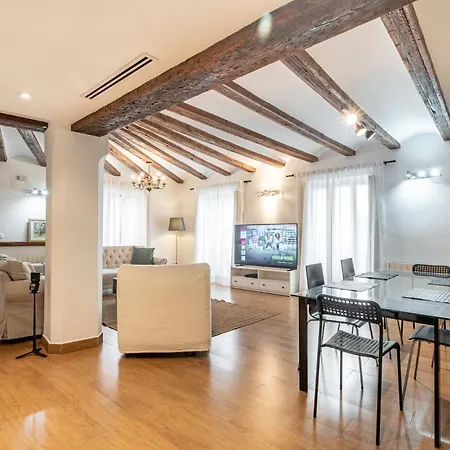 Duplex Mercado Central * Valenza